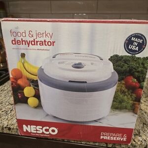 Enesco White Food & Jerky Dehydrator